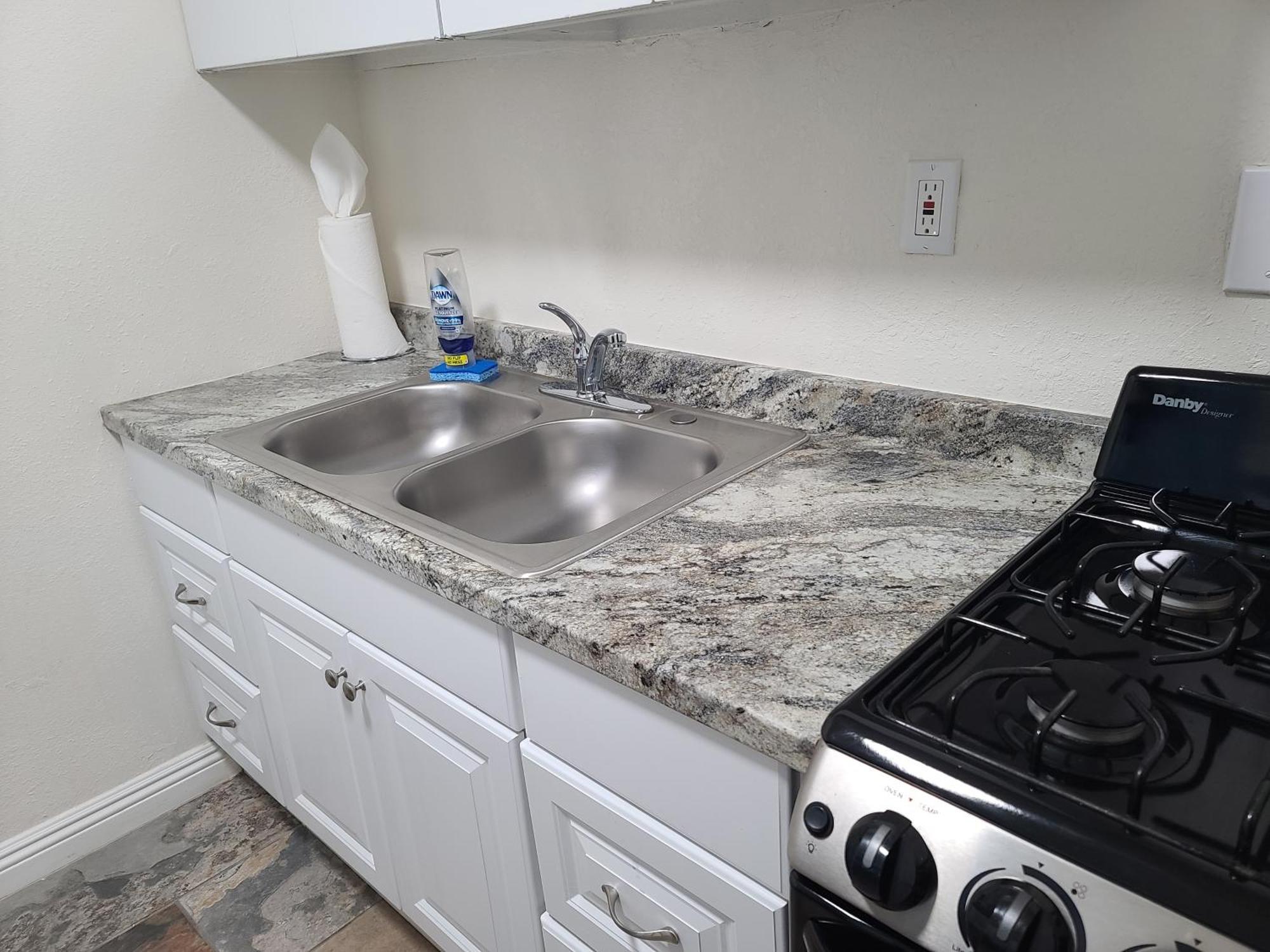 Kasota Cozy Coves Apartment Victorville Bagian luar foto